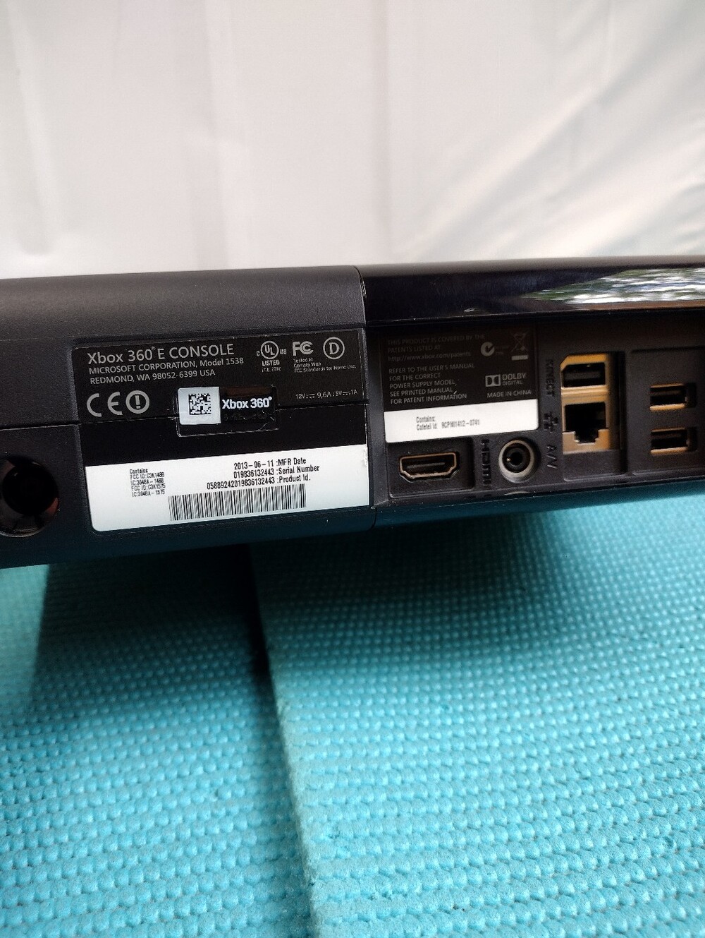 Microsoft XBOX 360 Console - Kinect Camera Sensor - Picture 7 of 11